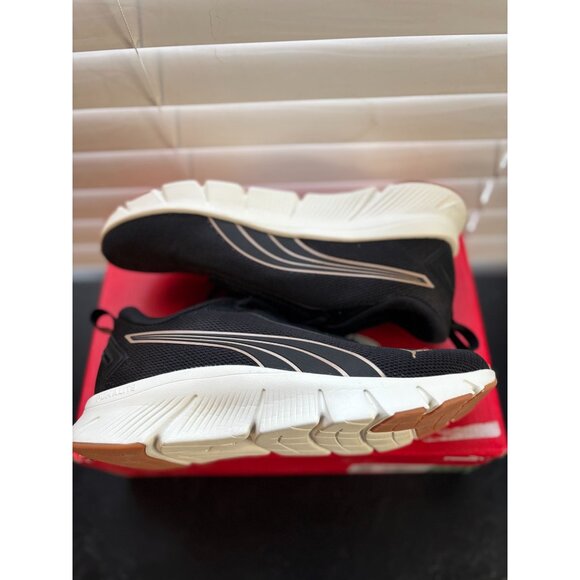 NEW!! Puma Women's Black Focus Lite Sneaker - Picture 5 of 7